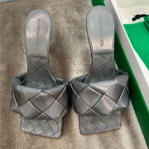Bottega Veneta Leather Mules shoes size 37 1/2